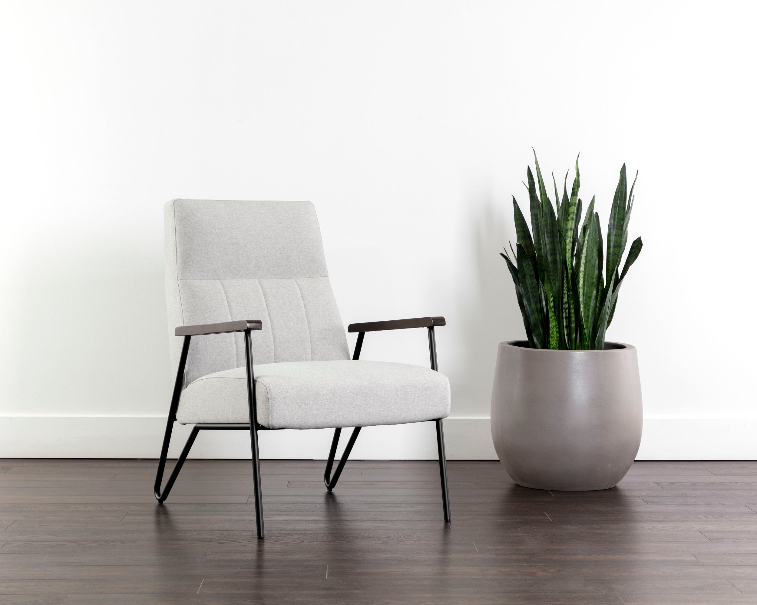 Coelho Lounge Chair - Light Grey