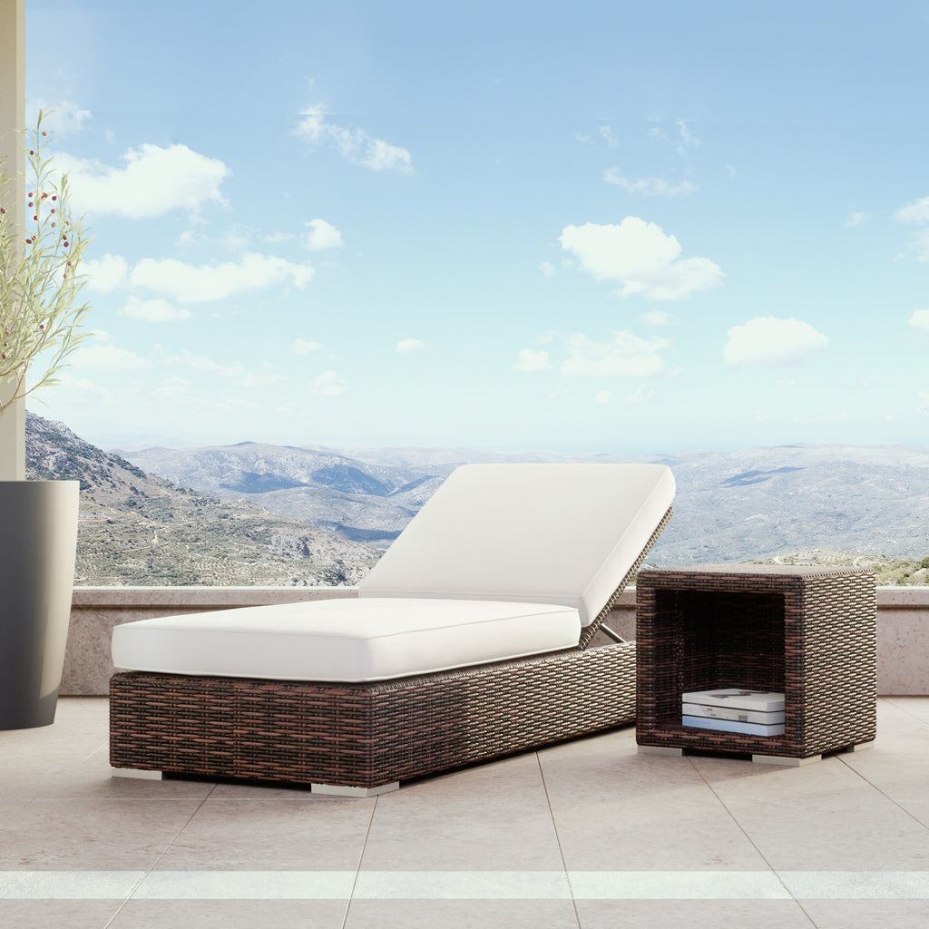 Montecito Adjustable Chaise in Canvas Flax w/ Self Welt
