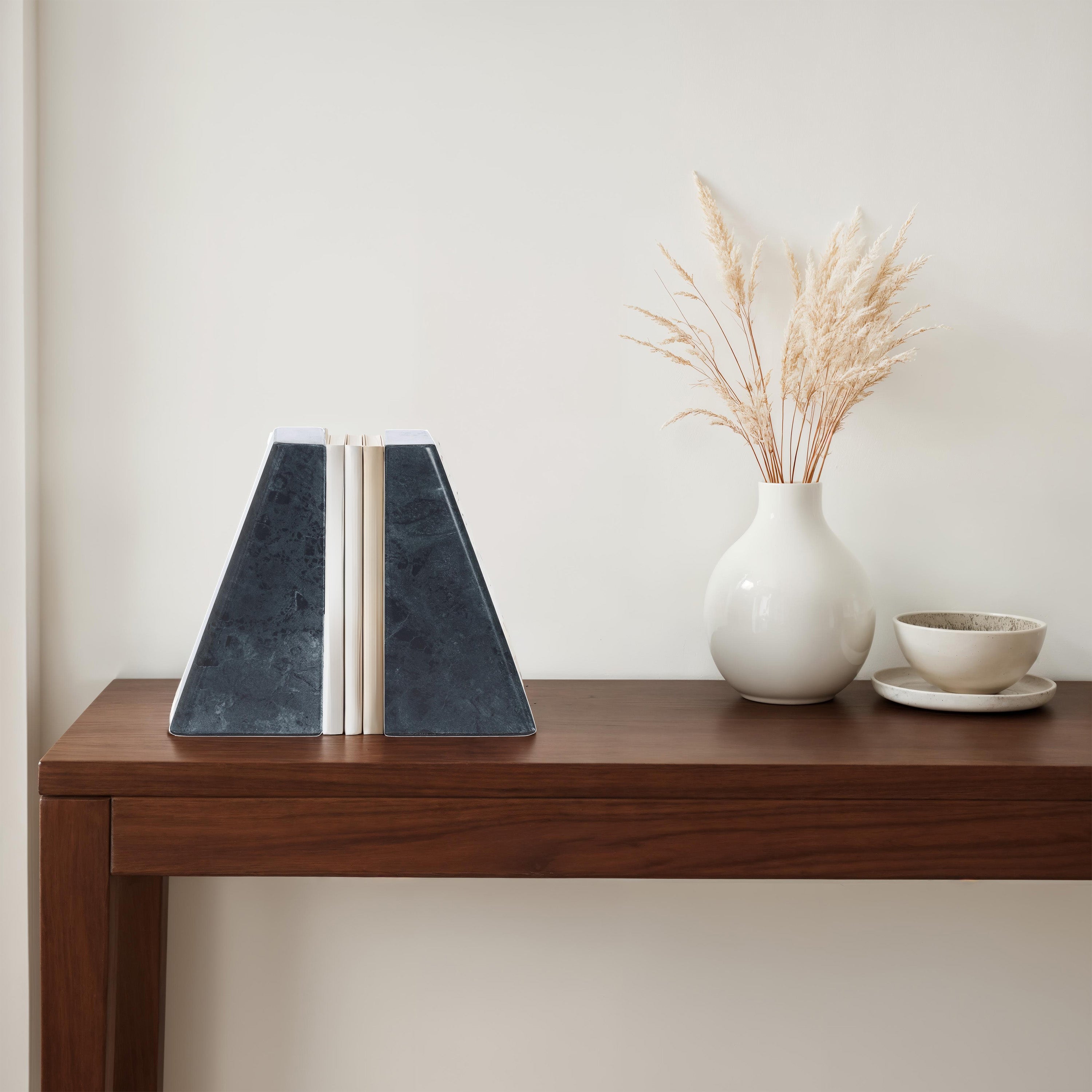 Poema Bookends