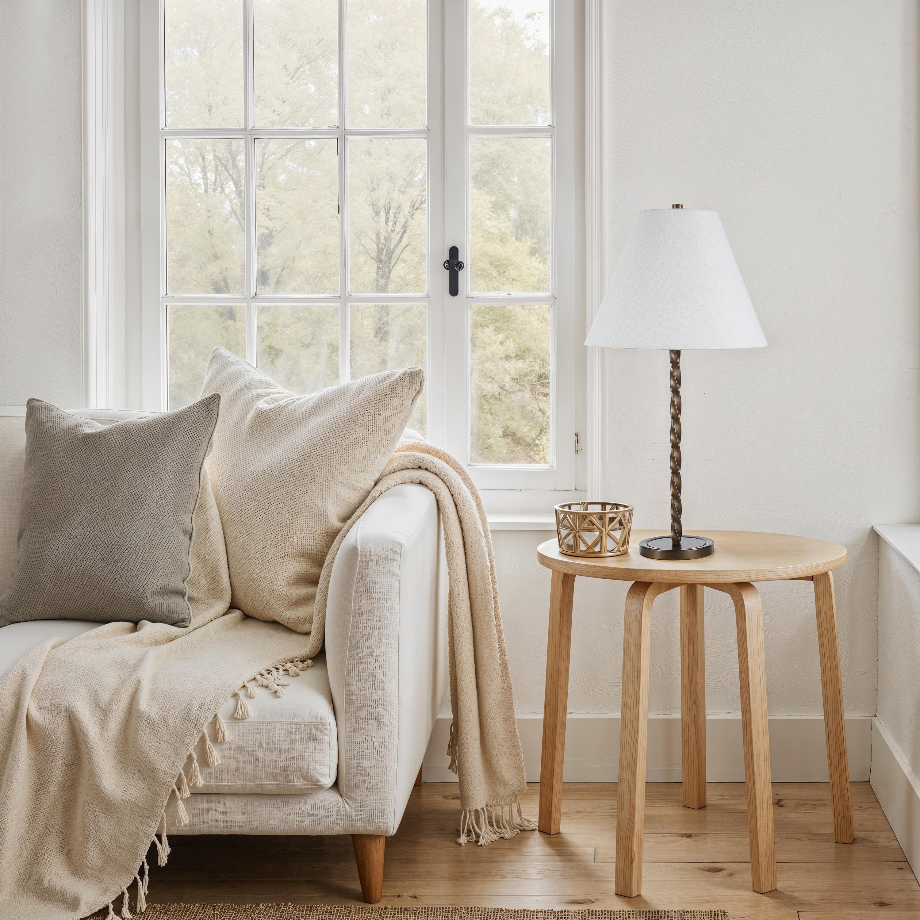 Veria Table Lamp