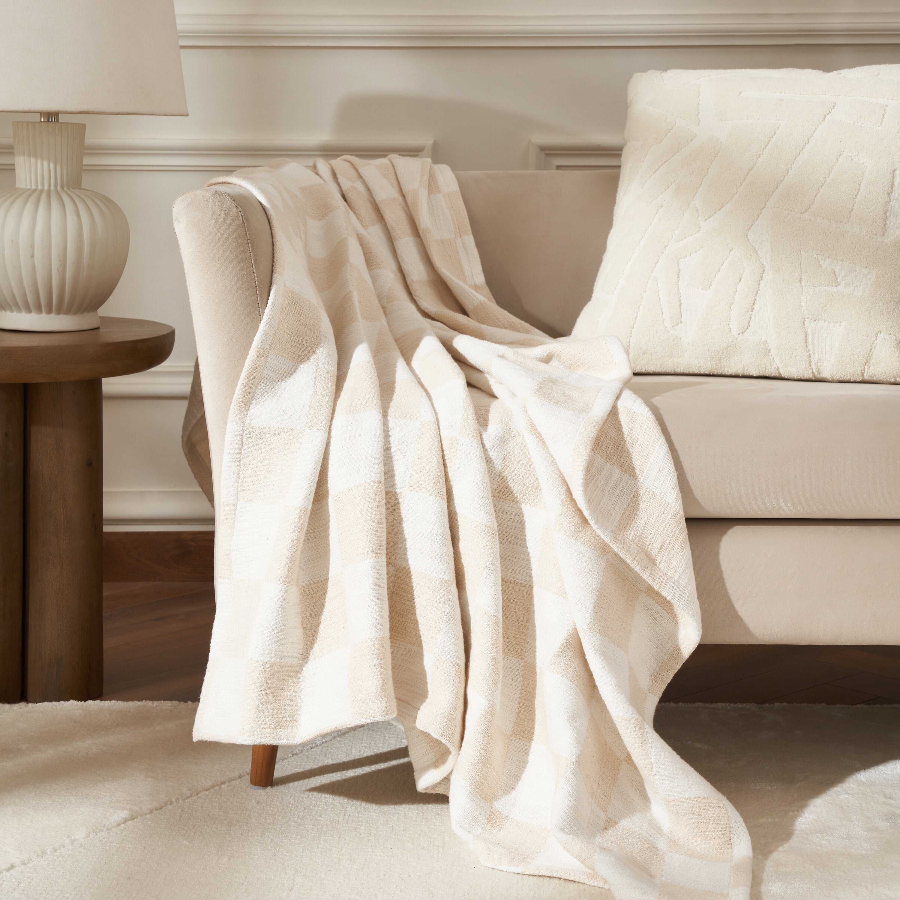 Grandi Throw Blanket
