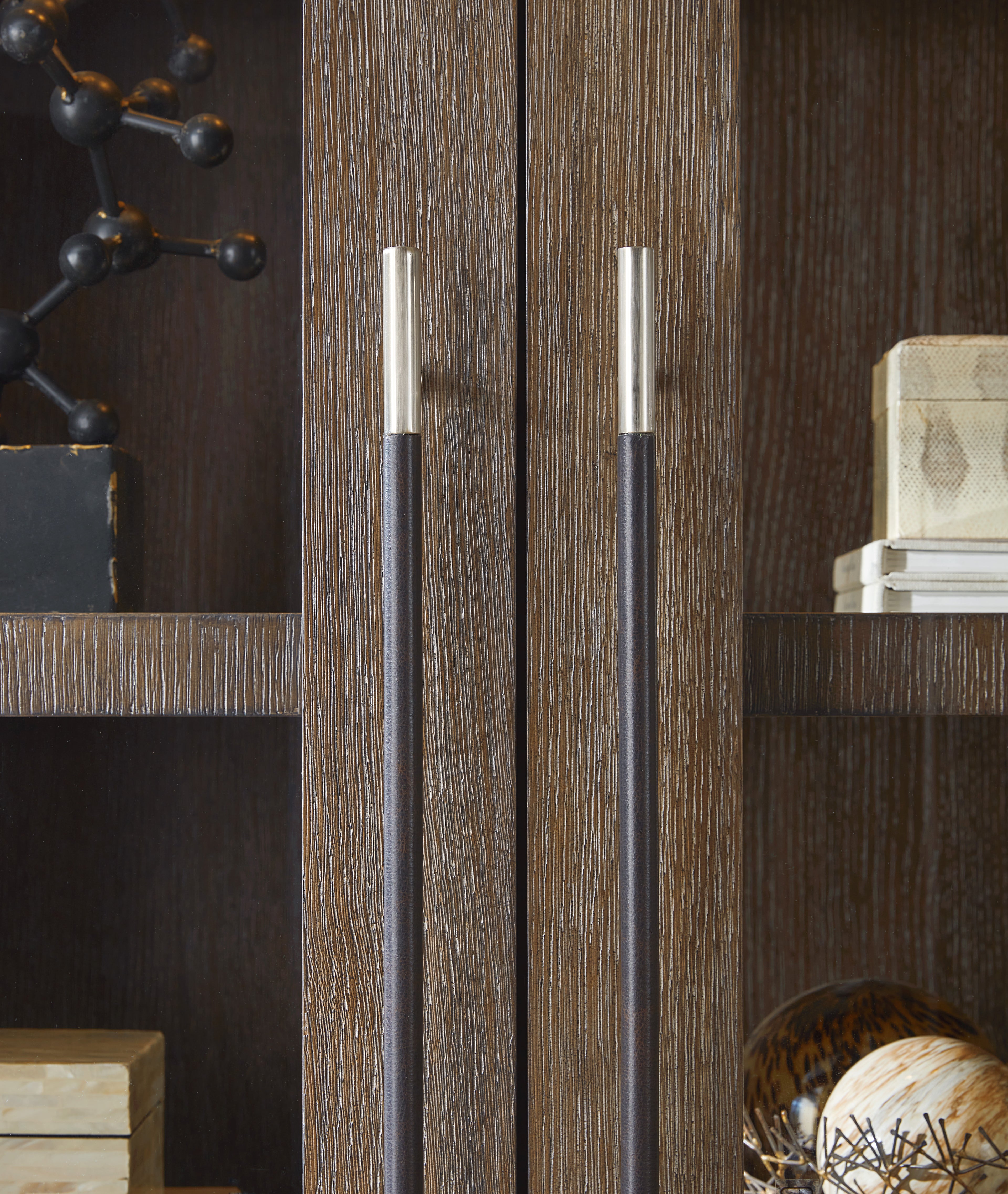 Modern Mood Display Cabinet | Mink