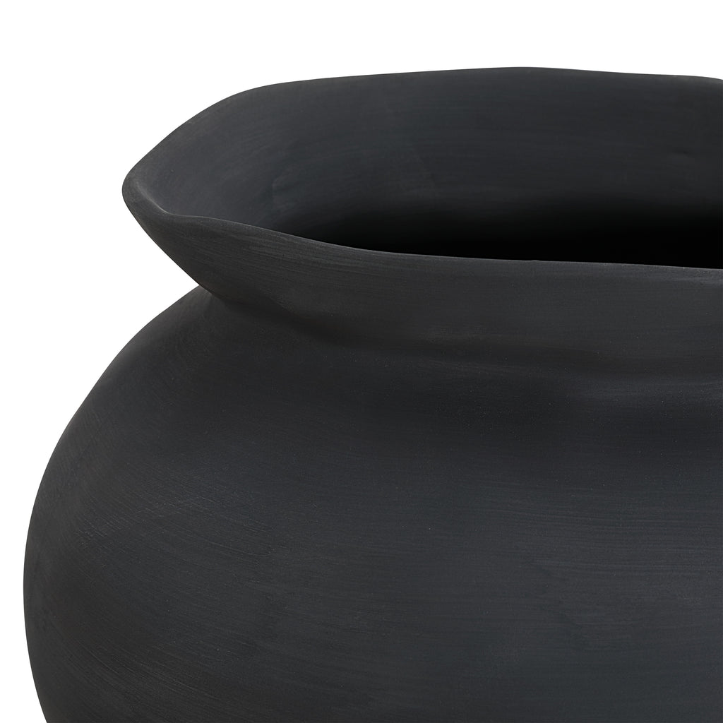 Elia Vase | Black