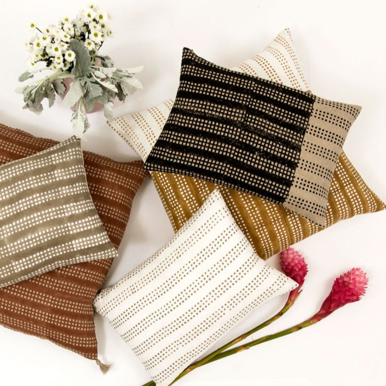 Nepsa Black Band Pillow