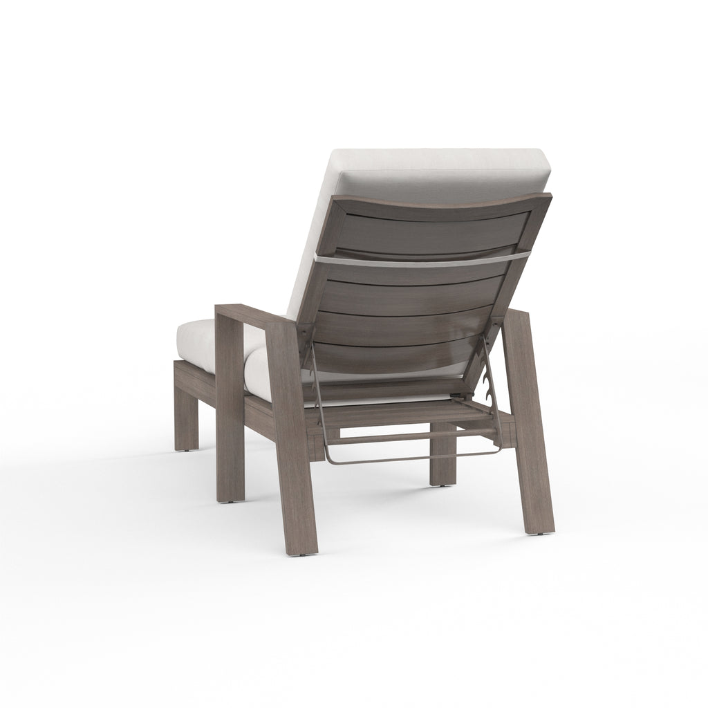 Laguna Chaise Lounge in Canvas Flax, No Welt