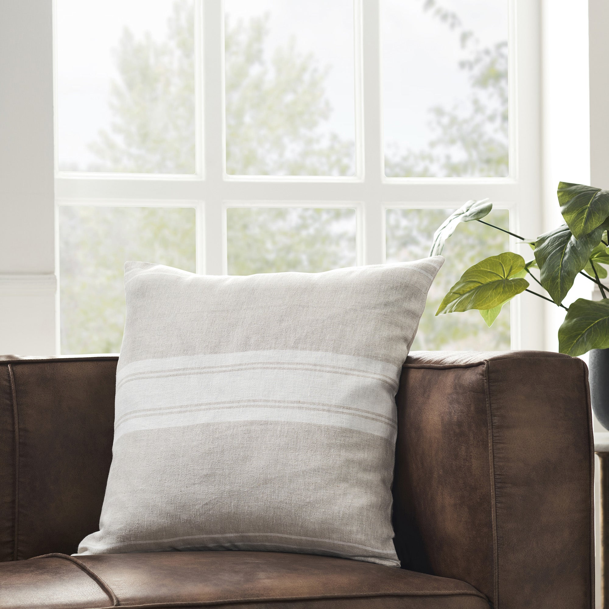 Raelyn Indoor Pillow