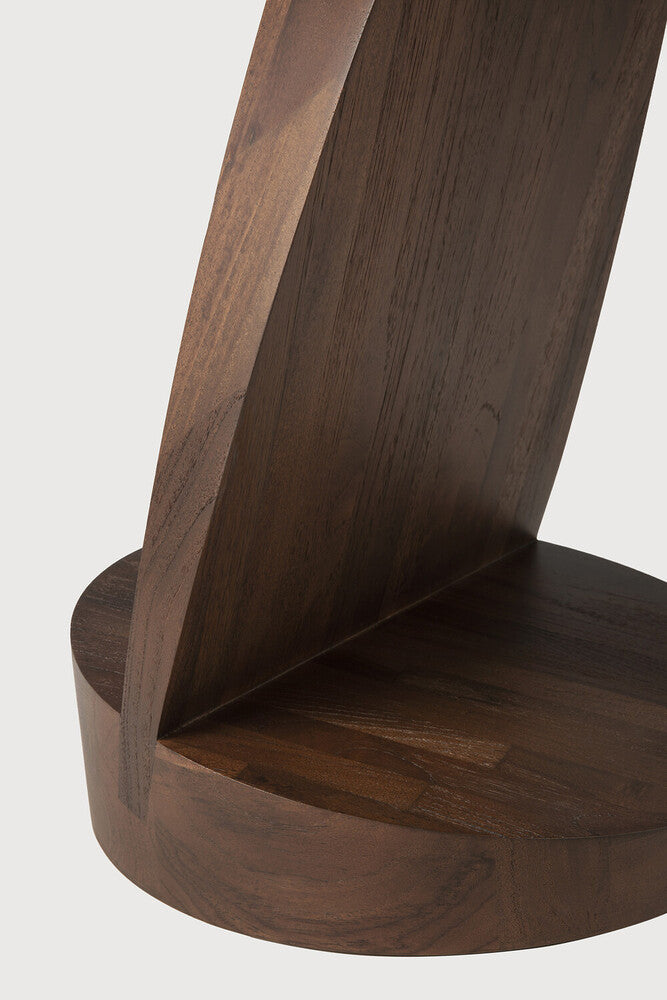 Oblic Side Table | Varnished Teak | Brown | Round