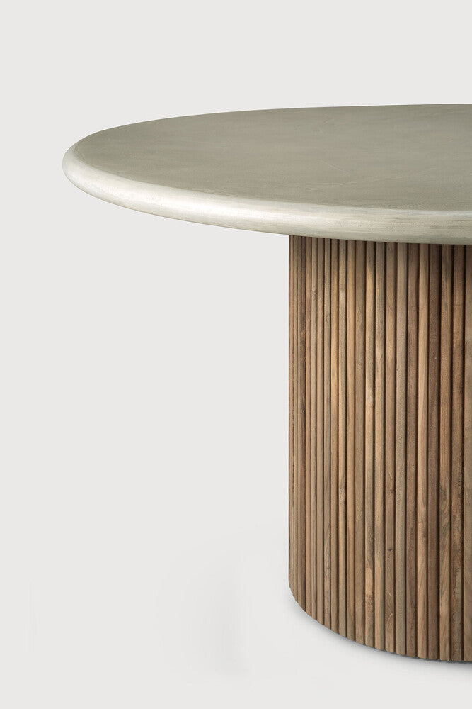 Roller Max Outdoor Dining Table | Varnished Concrete Top | Reclaimed Teak Base | Light Grey | Round | 35" X 35"