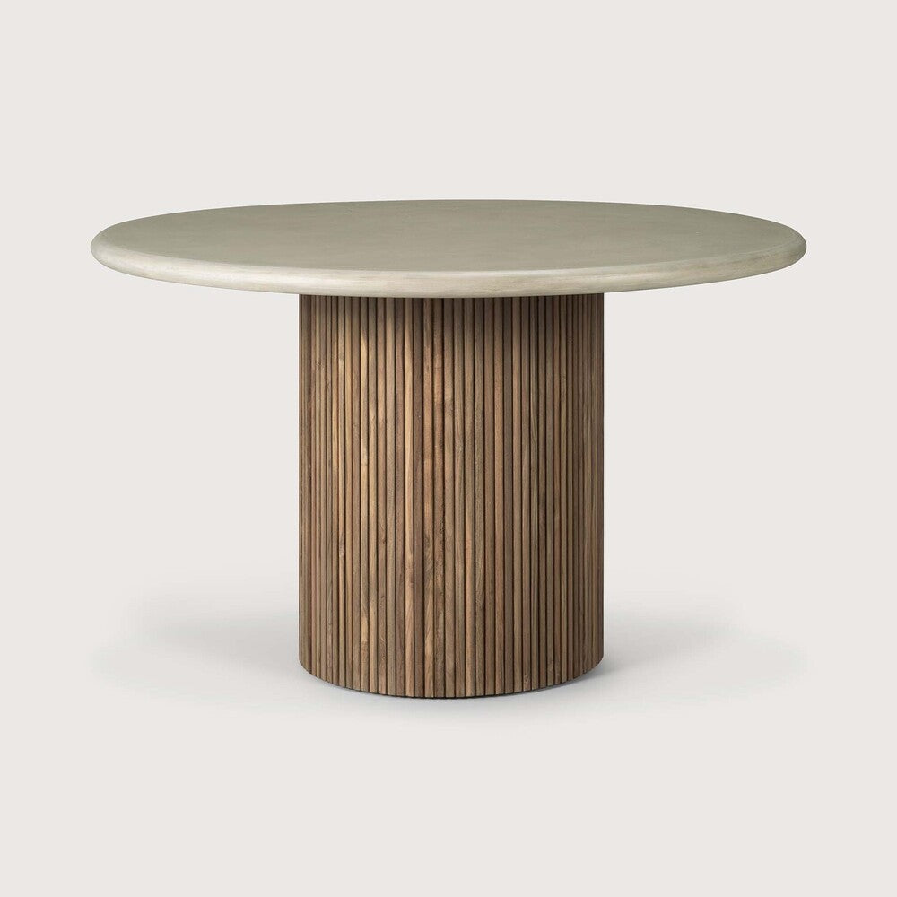 Roller Max Outdoor Dining Table | Varnished Concrete Top | Reclaimed Teak Base | Light Grey | Round | 49" X 49"