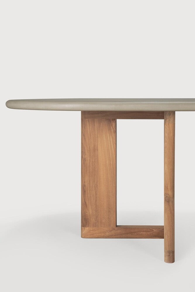 Trestle Outdoor Dining Table | Varnished Concrete Top | Reclaimed Teak Base | Light Grey | Oblong