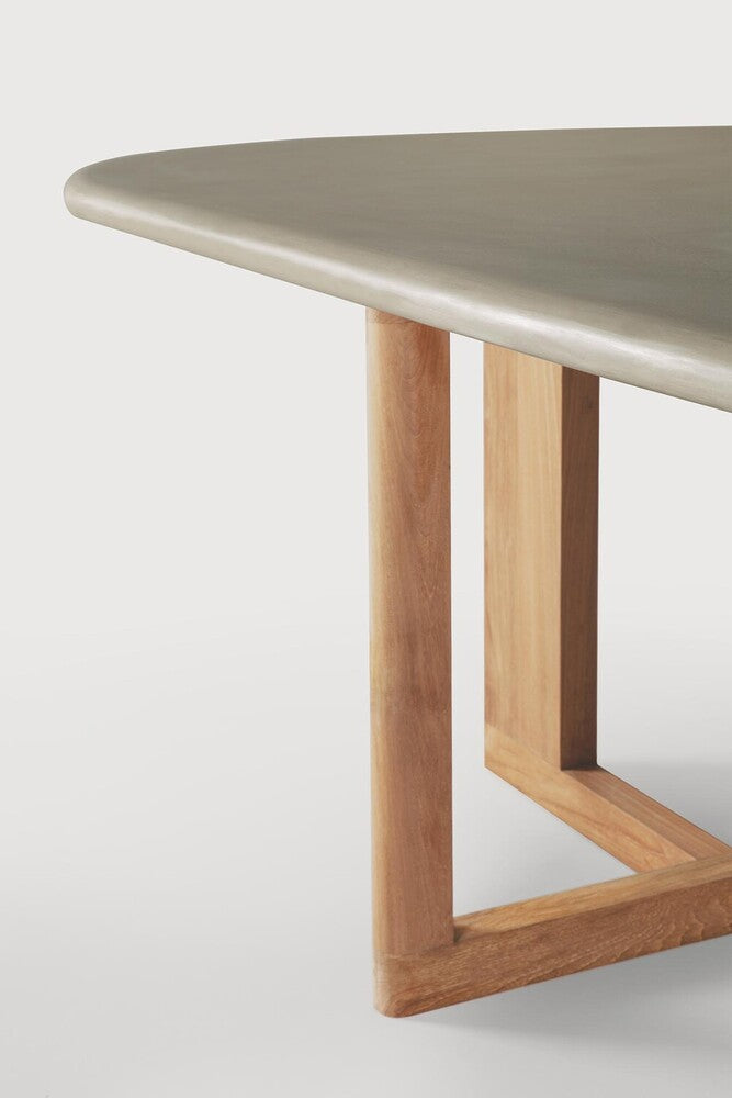 Trestle Outdoor Dining Table | Varnished Concrete Top | Reclaimed Teak Base | Light Grey | Oblong