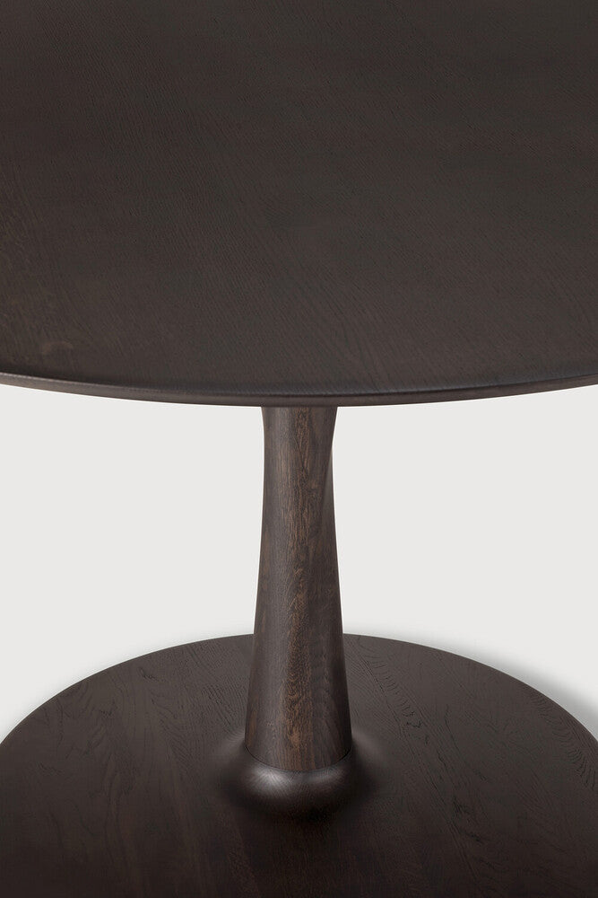 Torsion Dining Table | Varnished Oak | Brown | Round | 35" X 35"
