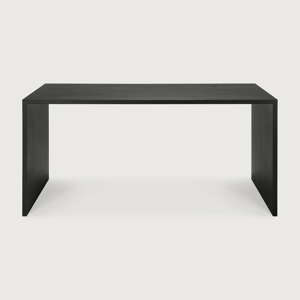 U Desk | Varnished Oak | Black | Rectangular | With Cable Management | 63" X 31"
