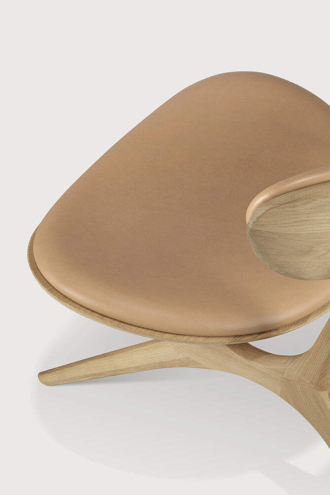 Eye Lounge Chair | Varnished Oak | Sienna Leather | Upholstered Backrest + Seat