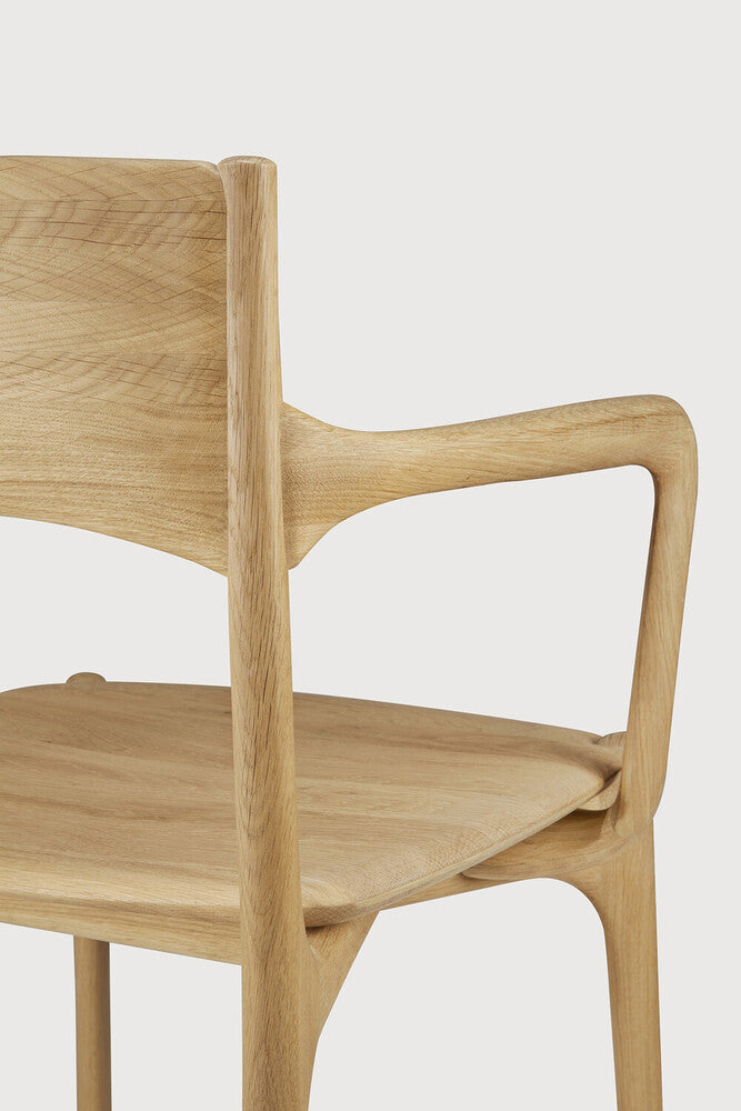Pi Dining Chair | Oak | With Arms