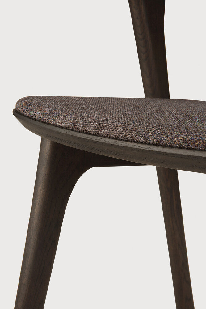 Bok Dining Chair | Varnished Oak | Brown | Warm Brown Fabric