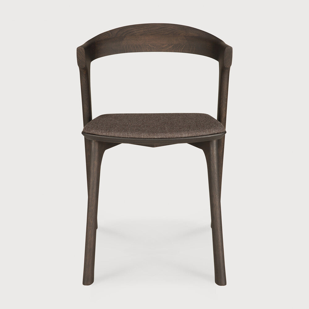 Bok Dining Chair | Varnished Oak | Brown | Warm Brown Fabric