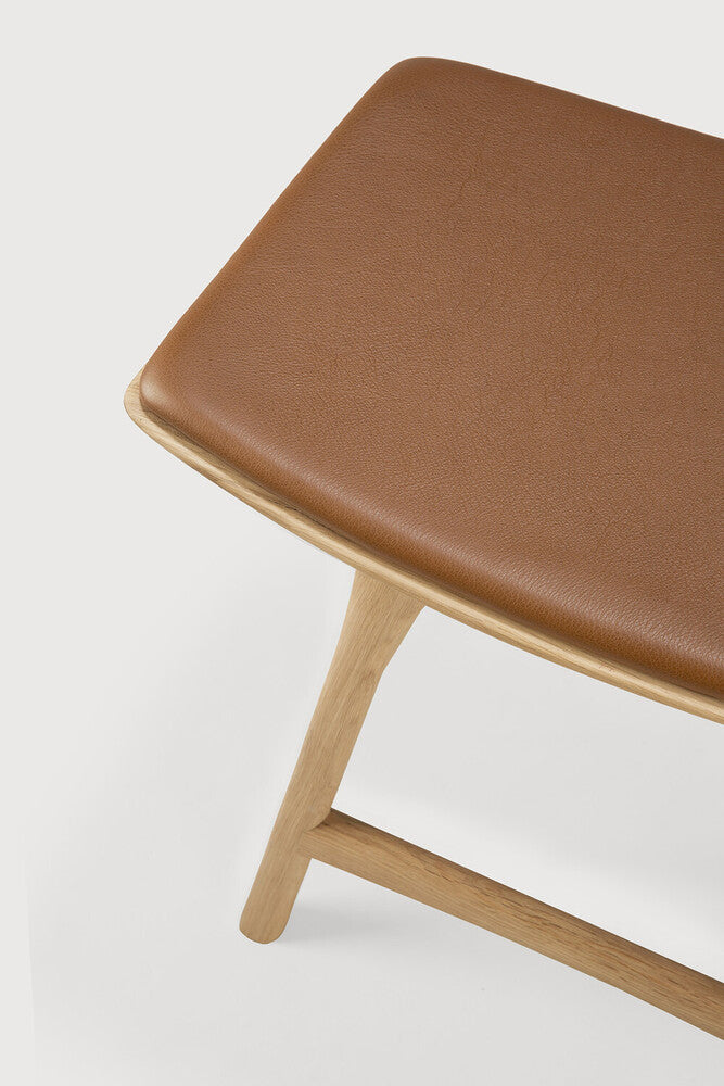 Osso Stool | Varnished Oak | Cognac Leather