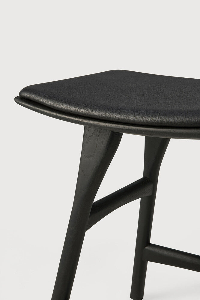 Osso Stool | Varnished Oak | Black | Black Leather