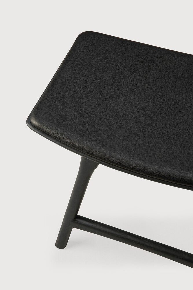 Osso Stool | Varnished Oak | Black | Black Leather
