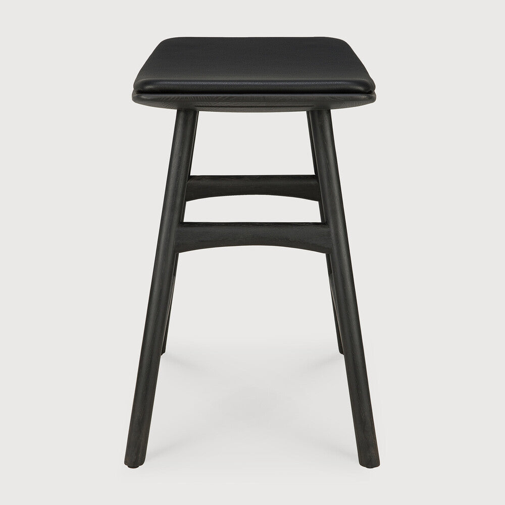 Osso Stool | Varnished Oak | Black | Black Leather