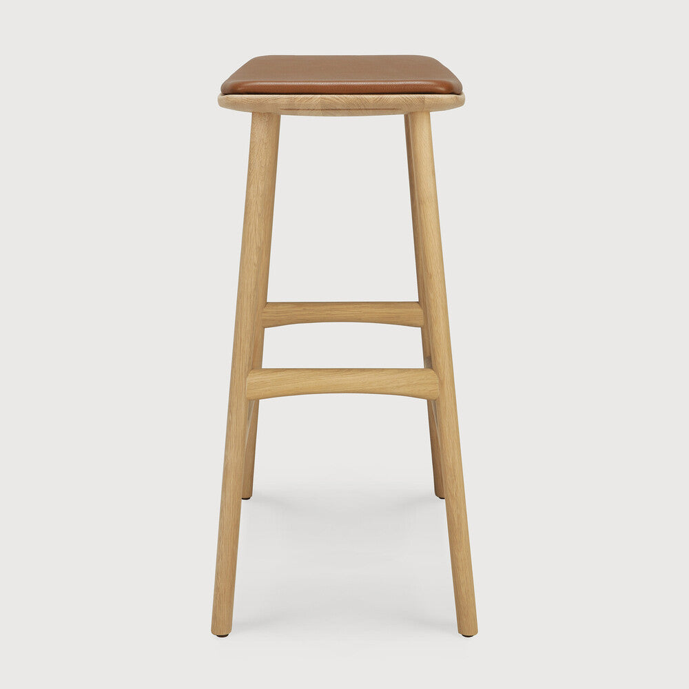 Osso Counter Stool | Varnished Oak | Cognac Leather