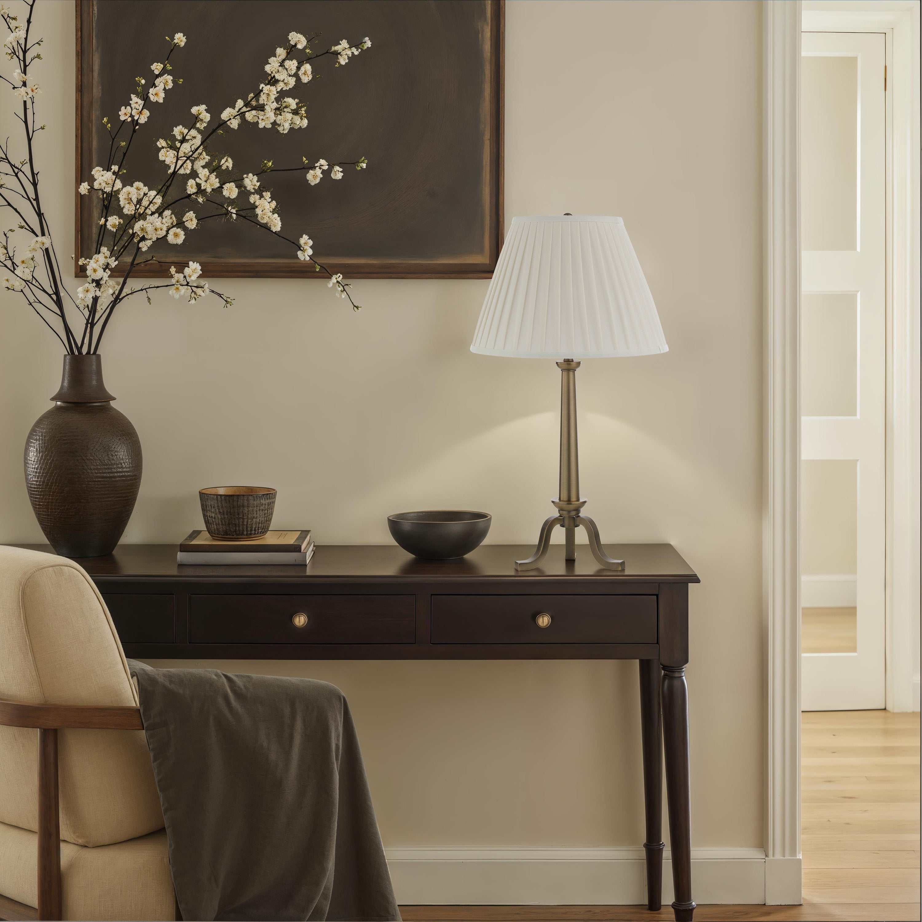 Lucerna Table Lamp