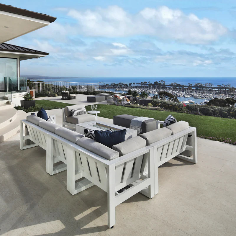 Newport Sectional in Cast Silver, No Welt