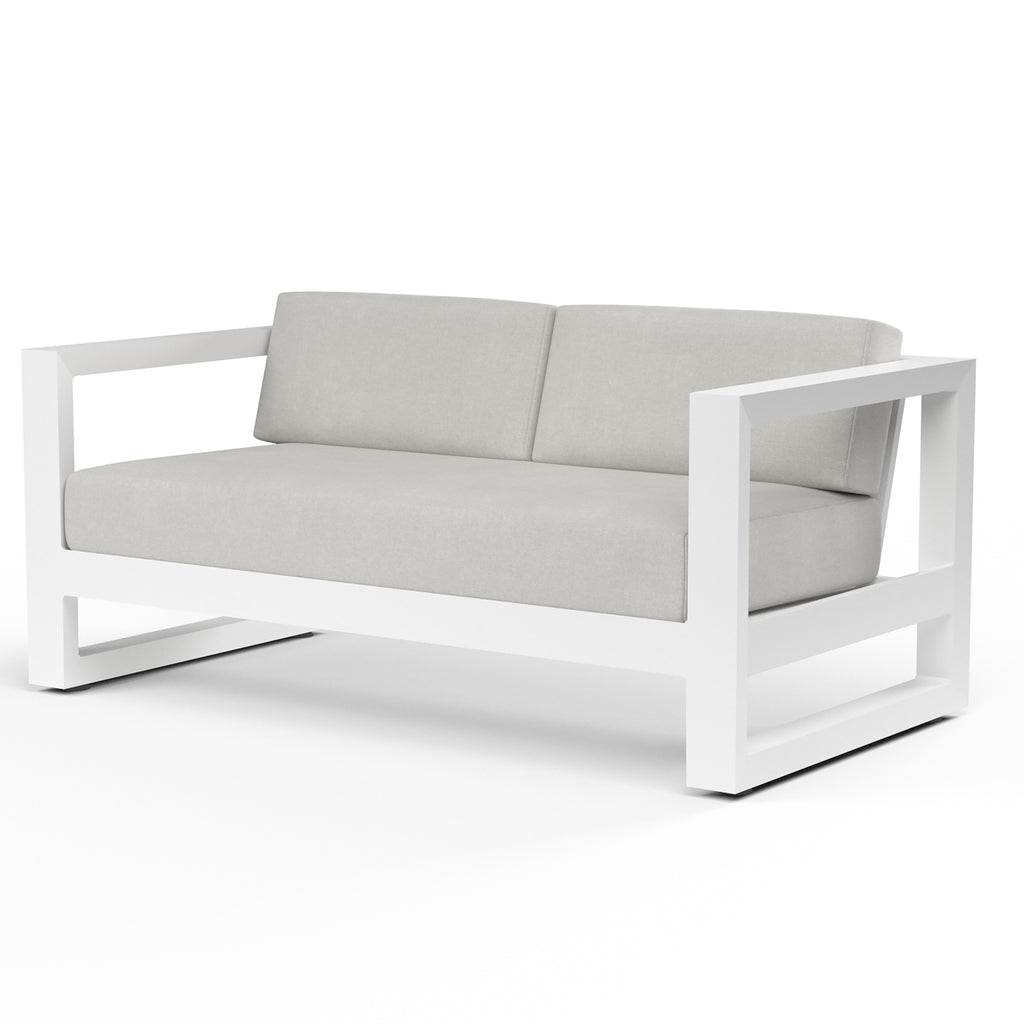 Newport Loveseat in Cast Silver, No Welt