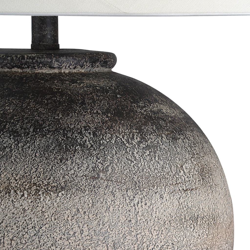 Bronce Table Lamp