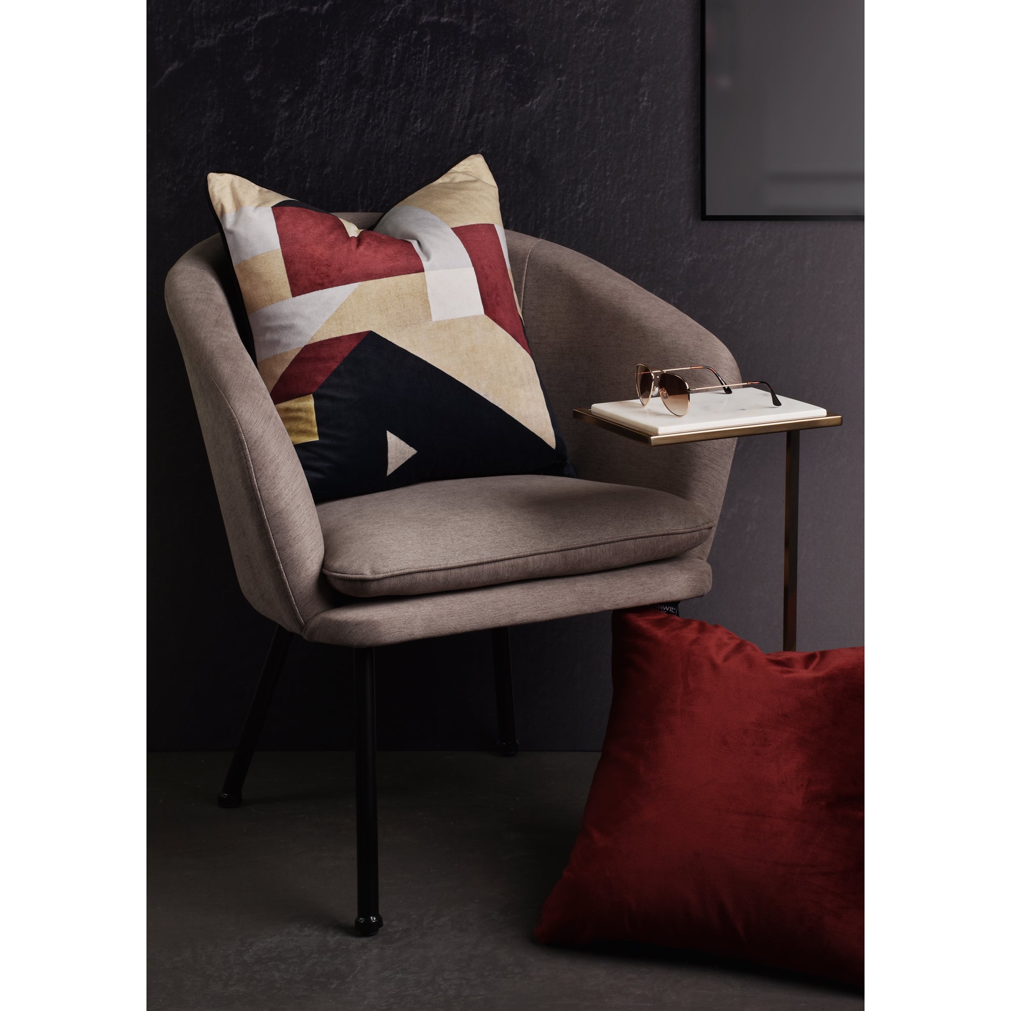 Delma Table