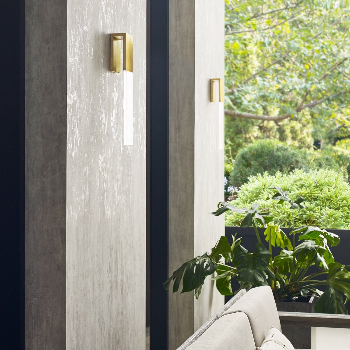 Kulma Large Wall Natural Brass 2700K 90 CRI