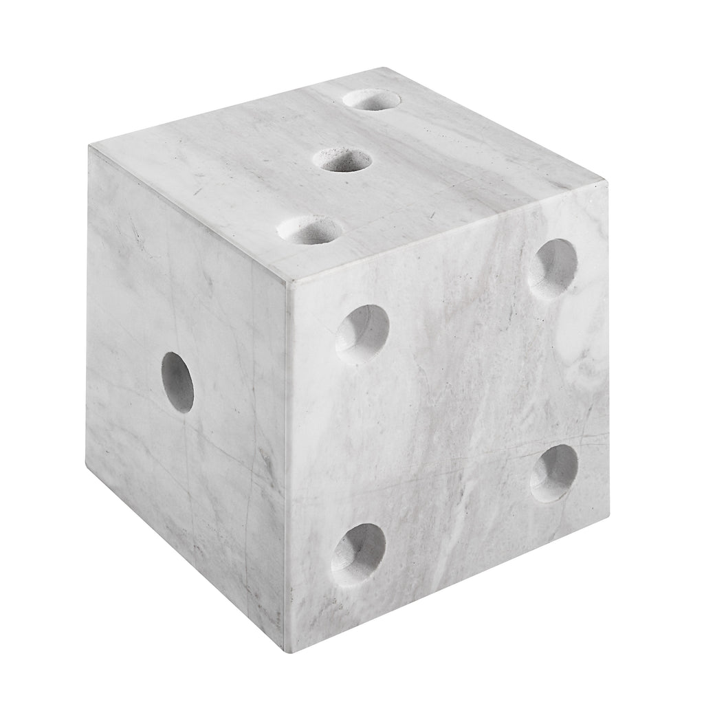 Dylon Statue