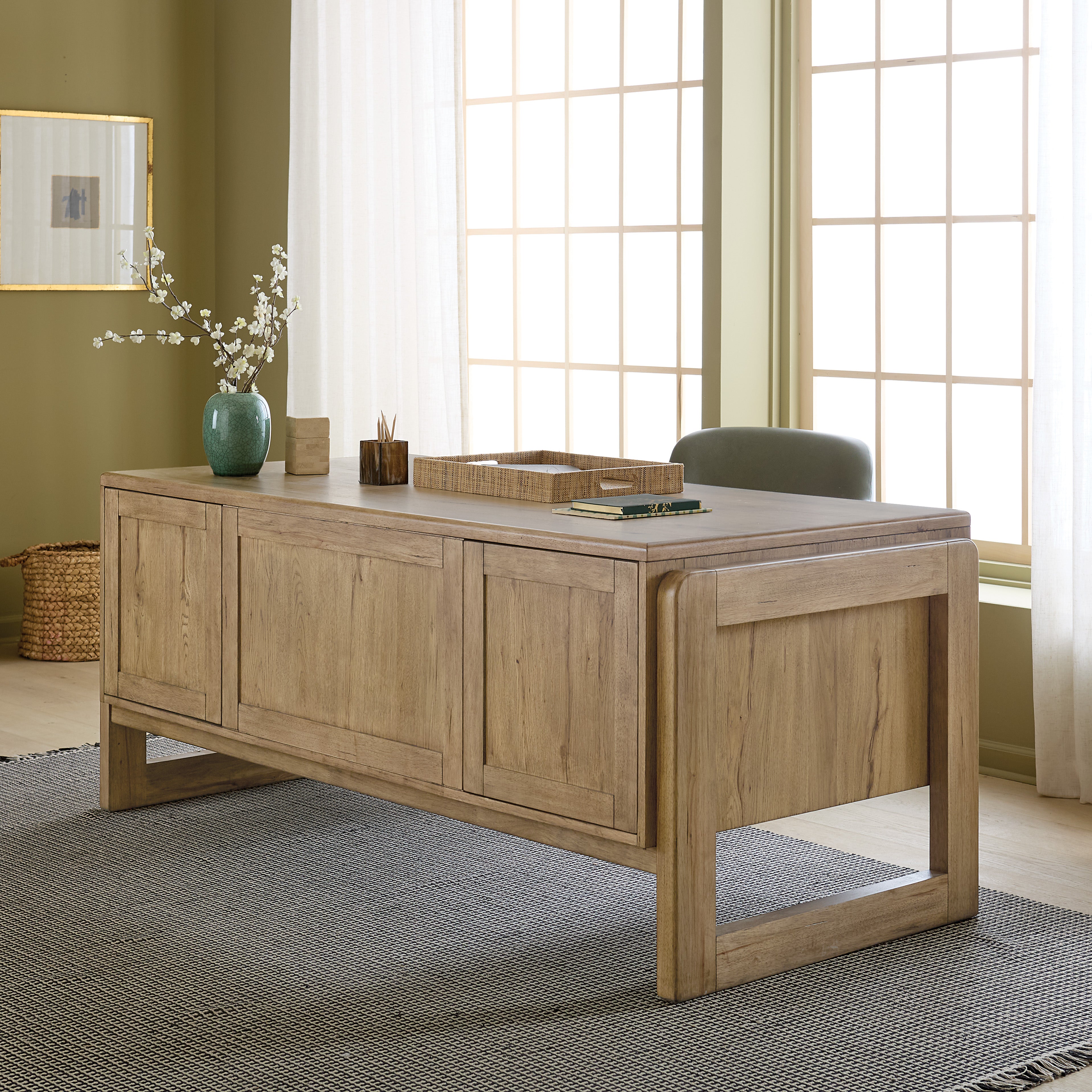 Kalamazoo Executive Desk