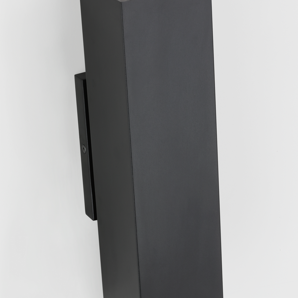 Pressa Square Medium Wall Black 2700K 90 CRI