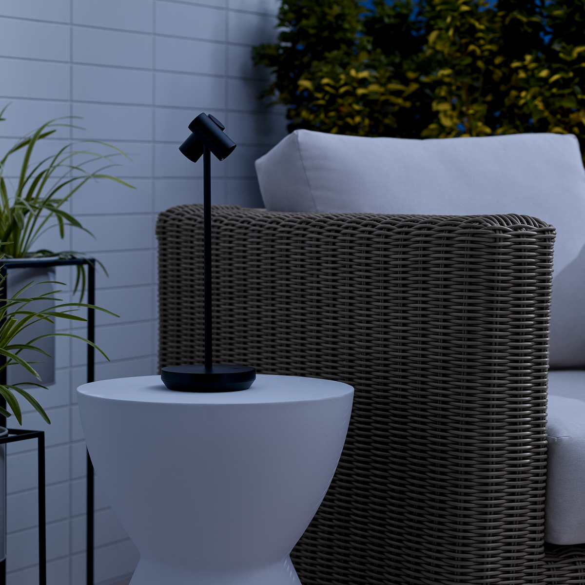 Doppia Accent Rechargeable Table Lamp Black 2700K 90 CRI wall charger included