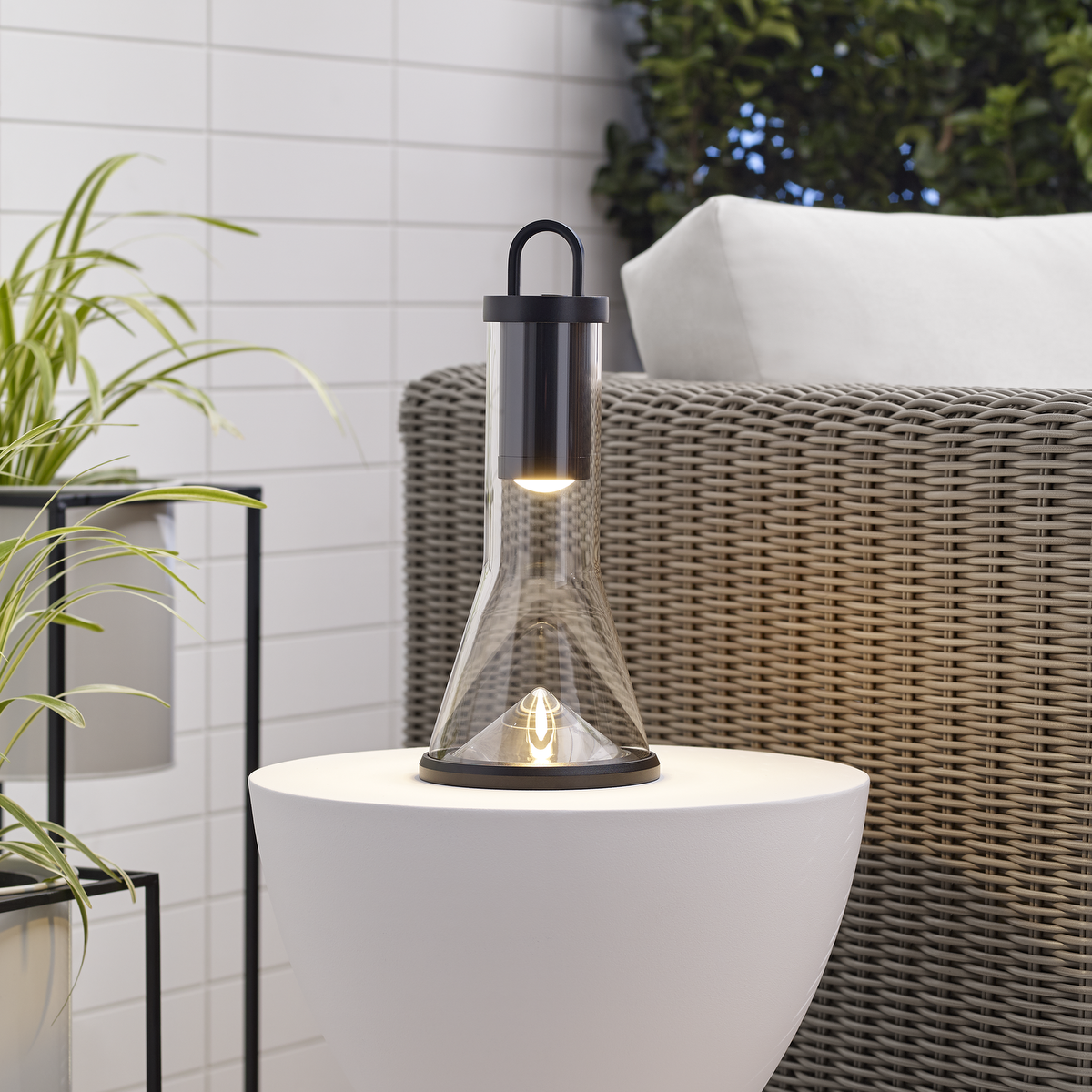 Kandella Accent Rechargeable Table Lamp Black 2700K 90 CRI wall charger included