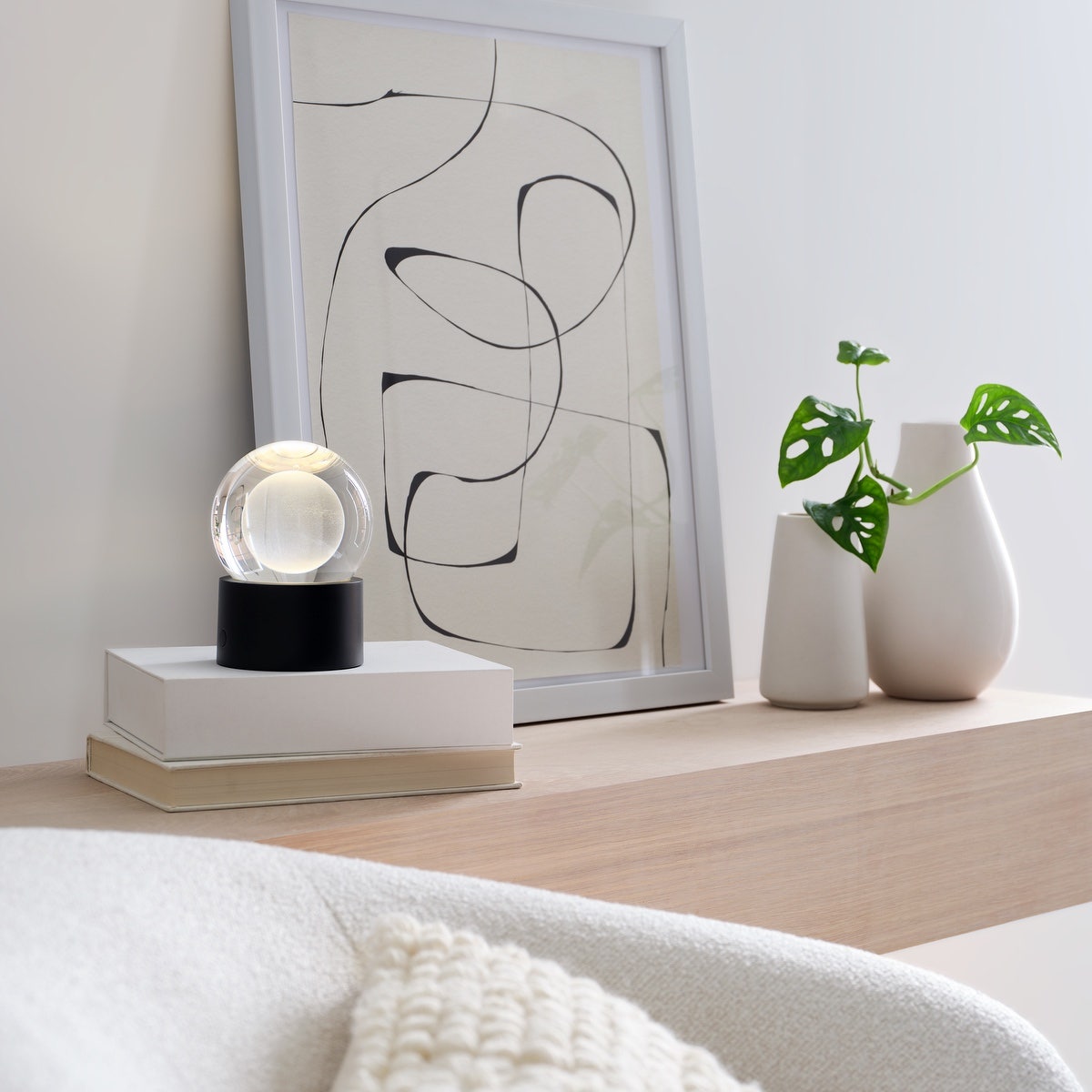 Mina Accent Rechargeable Table Lamp Black 2700K 90 CRI wall charger included