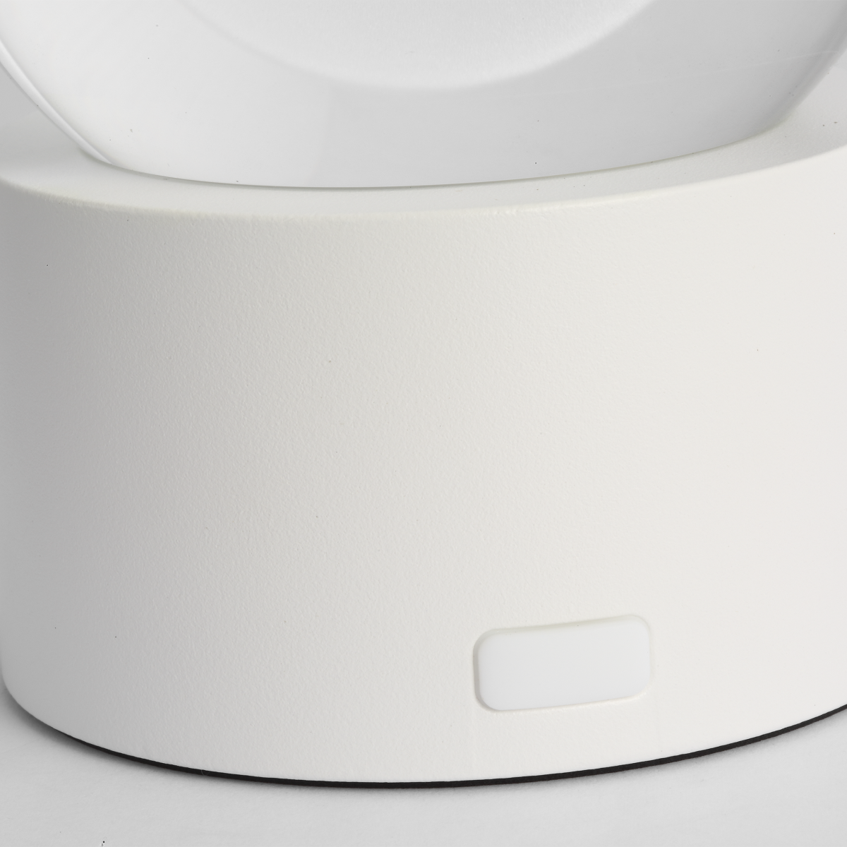 Mina Accent Rechargeable Table Lamp matte White 2700K 90 CRI wall charger included
