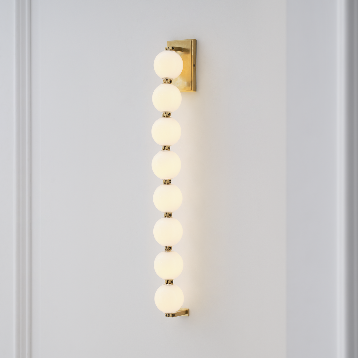 Perle 28 Sconce Natural Brass 2700K 90 CRI
