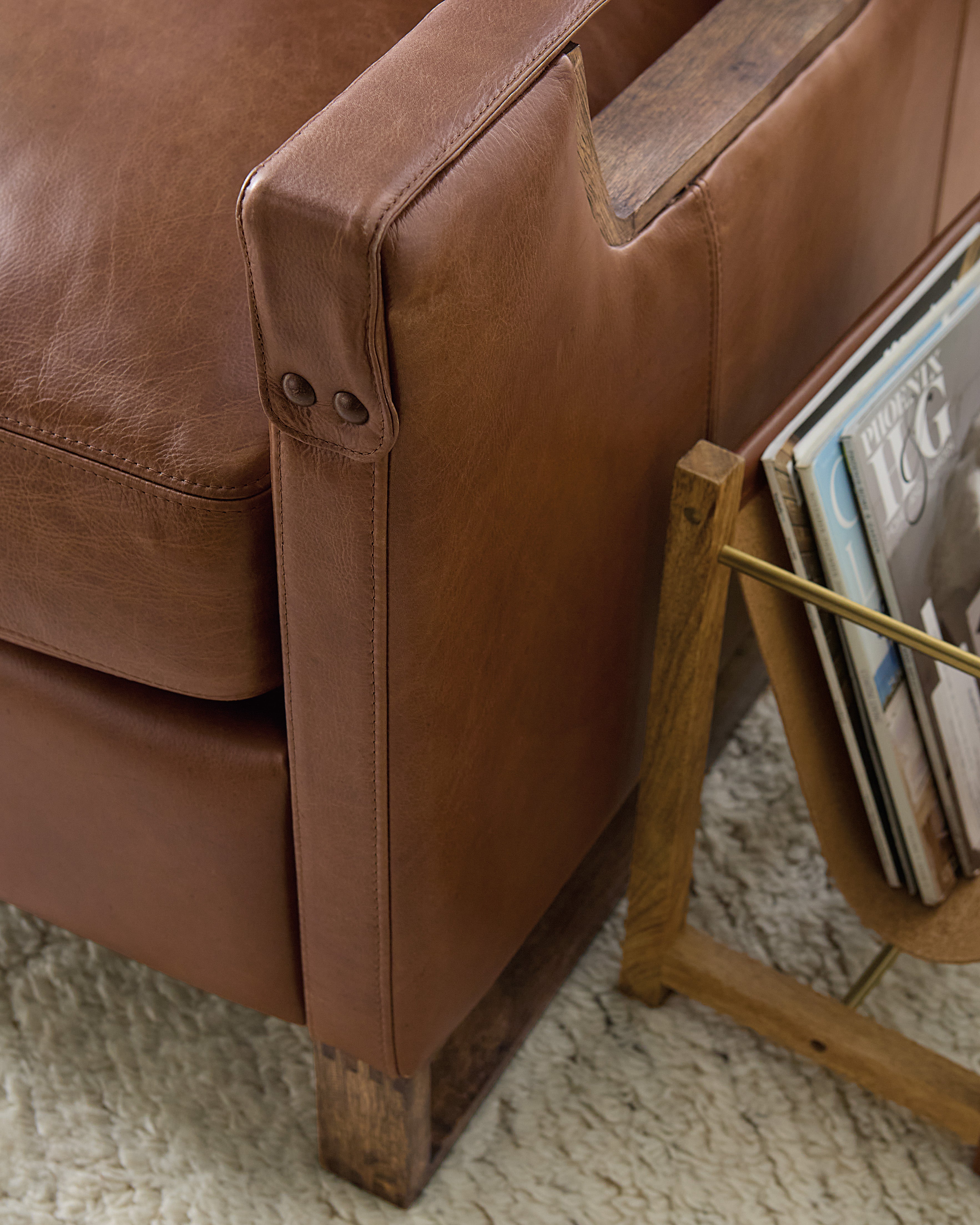 Relic Power Recliner w/Power Headrest | Brown
