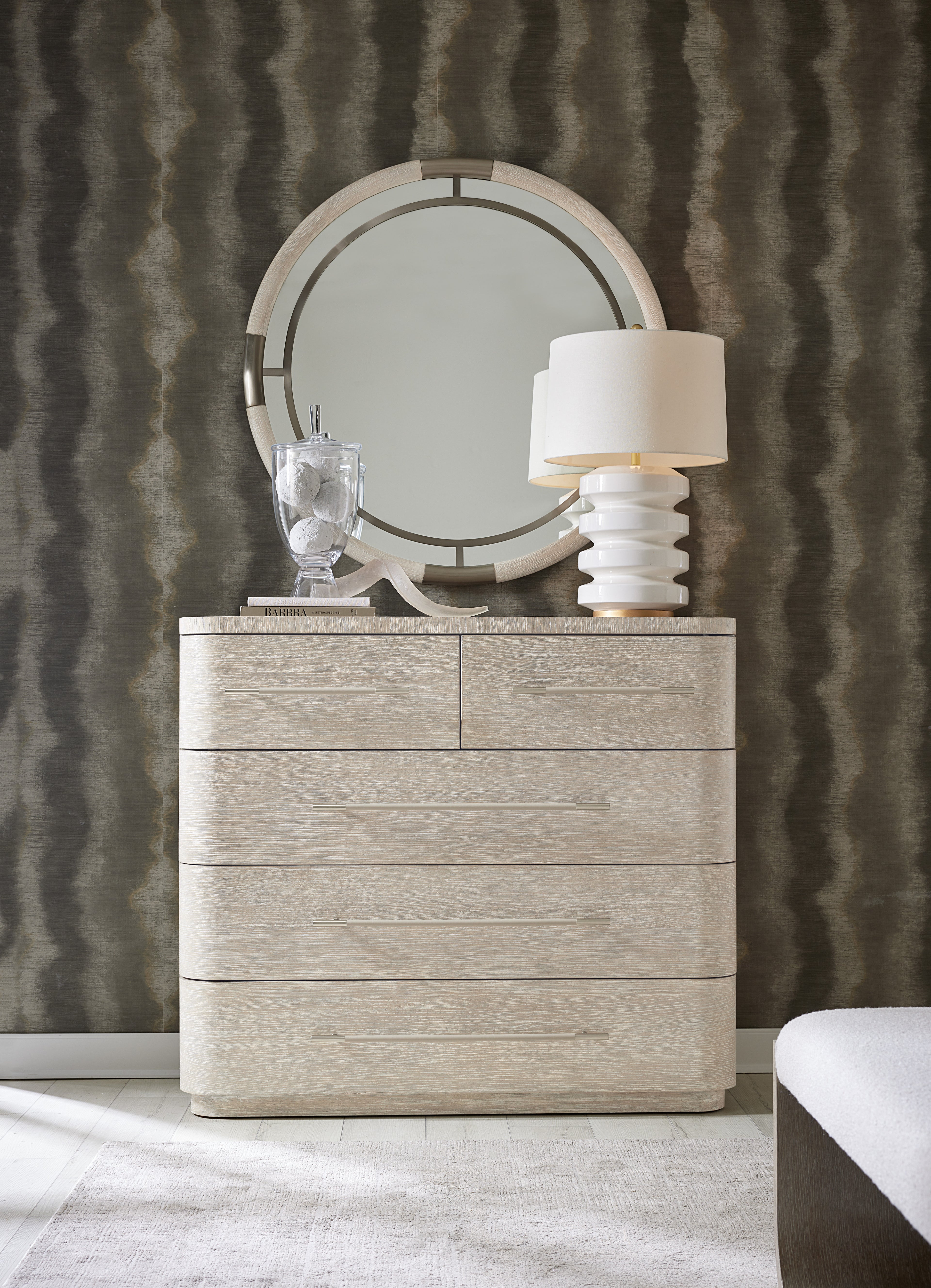 Modern Mood Round Mirror | Diamond