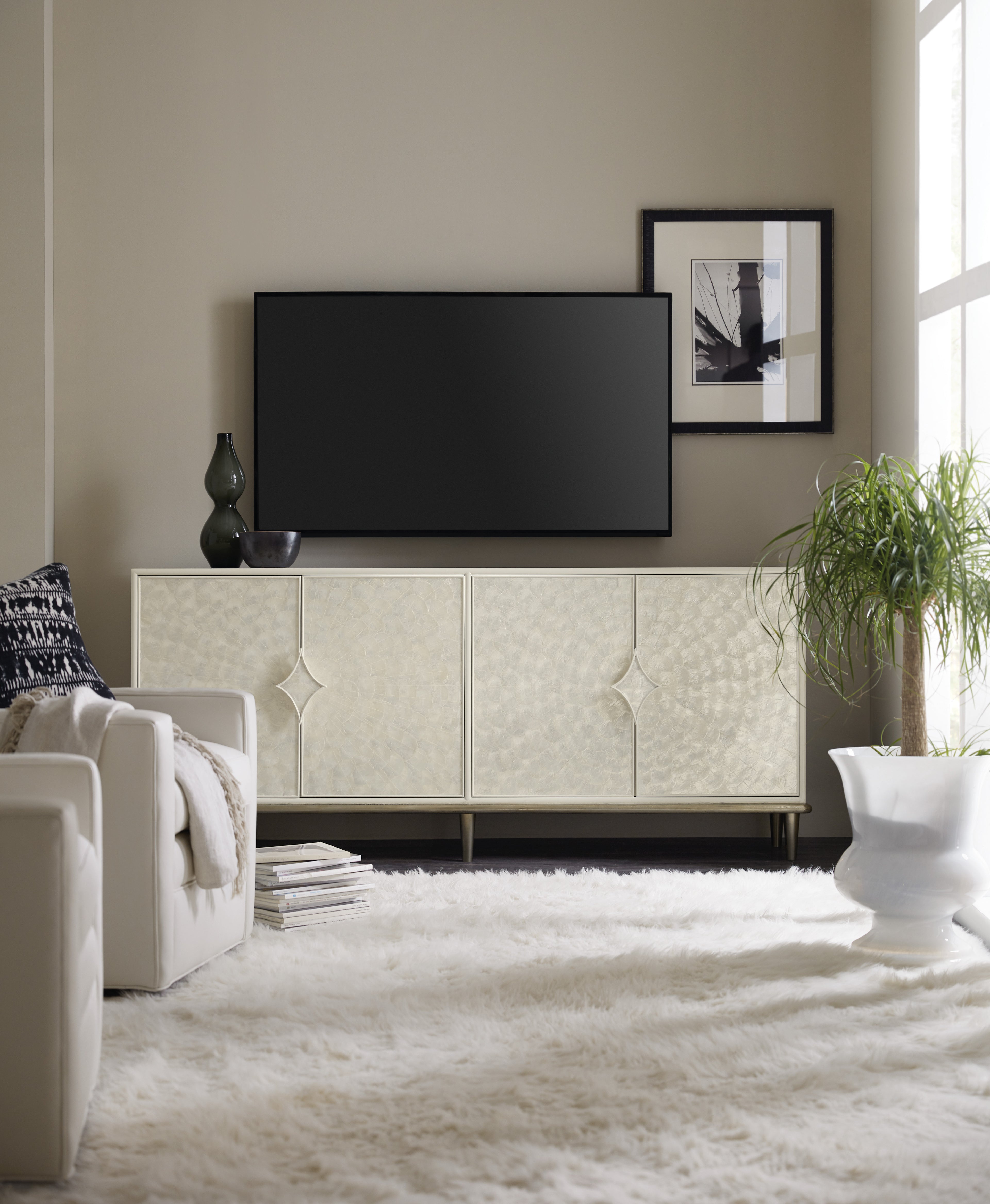 Entertainment Console | Creamy White