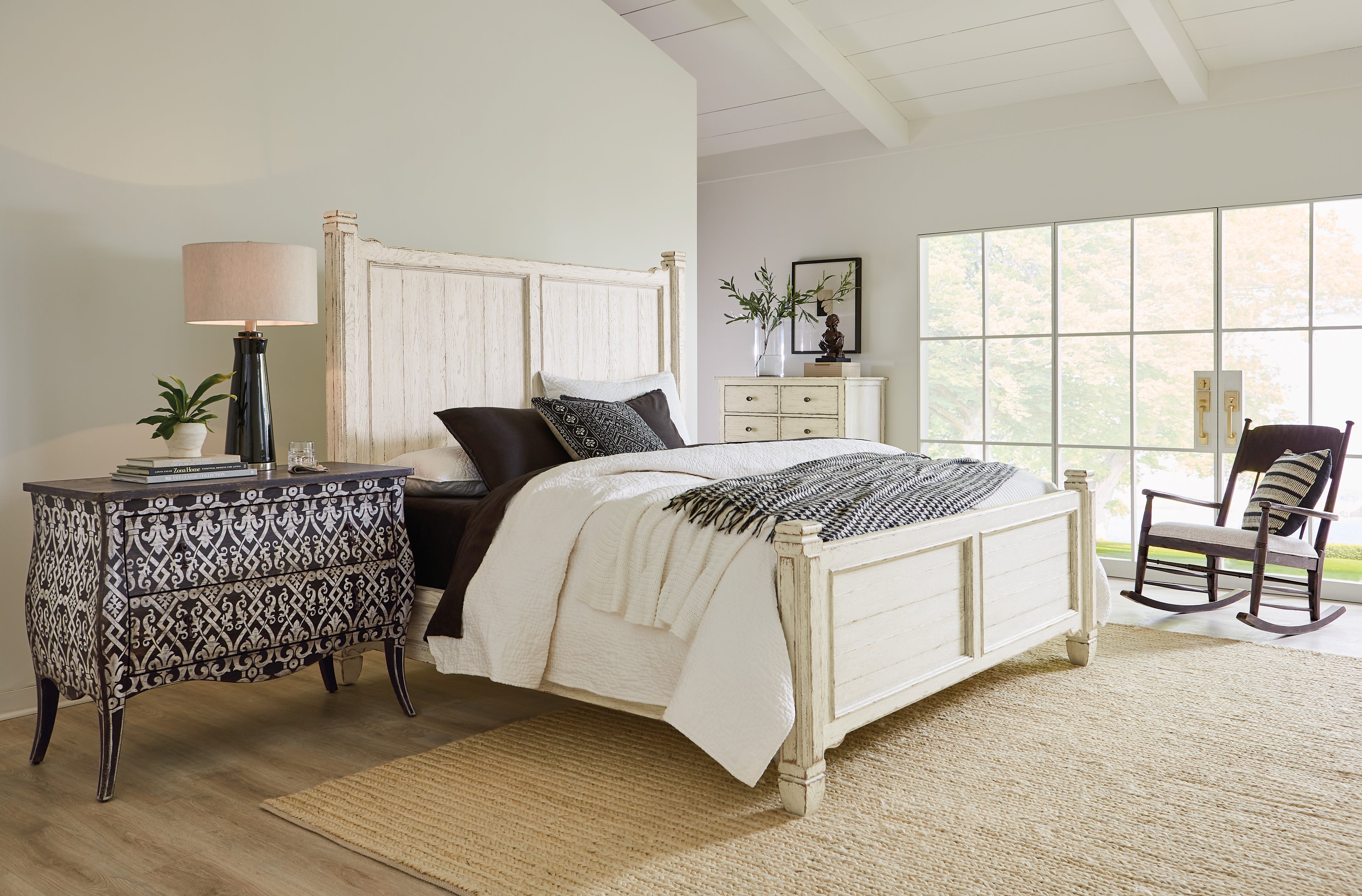 Americana King Panel Bed | Daisy